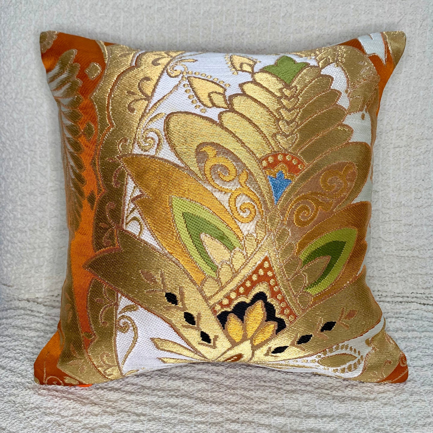 Mini cushion cover